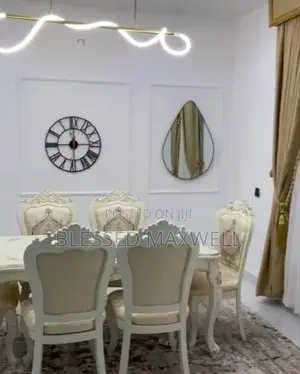 Royal Dinning Table by 6