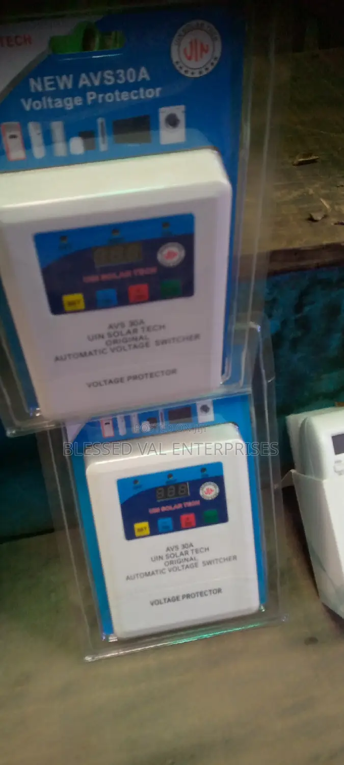Uin Solar Tech New Avs 30A Voltage Protector