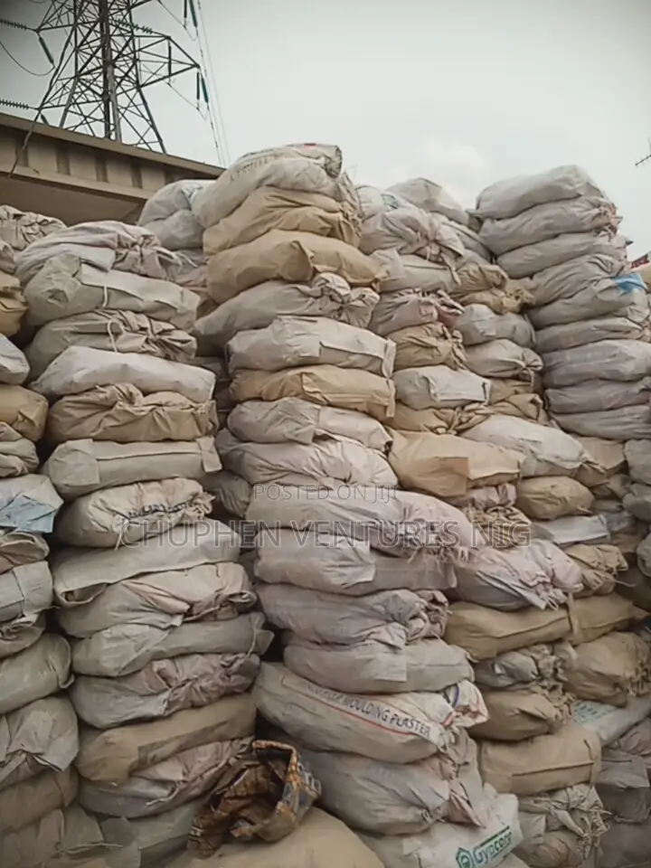 White Granite Chippings