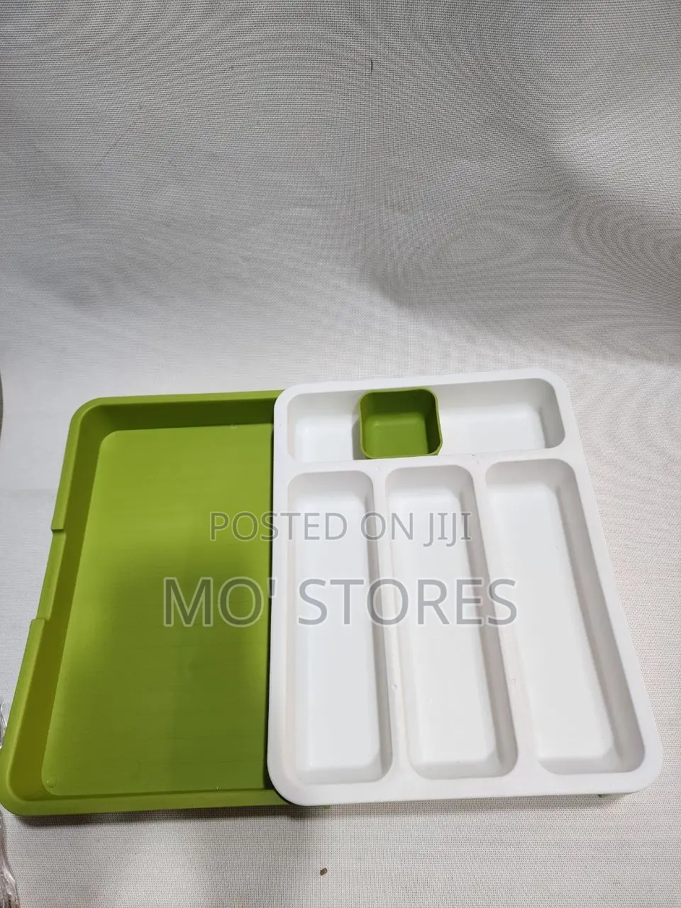 Expandable Cutlery Tray