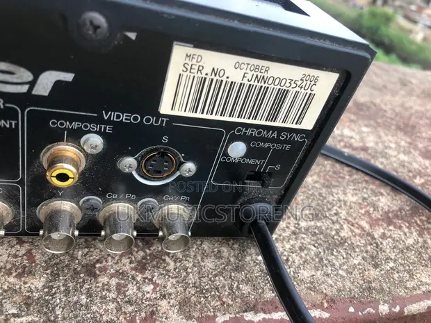 Pioneer VSW-1 Automatic Pro Video Switcher for DVJ-X1 System in