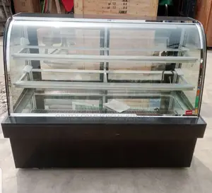 Industrial Standing 5feets Cake Chiller Machine Is Available