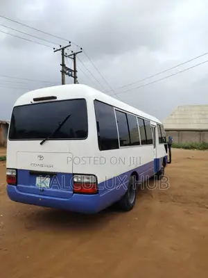 Coaster Bus for Charter