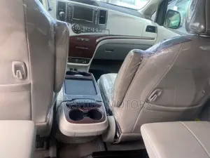 Toyota Sienna Limited 7 Passenger 2012 Gray