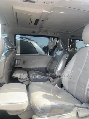Toyota Sienna Limited 7 Passenger 2012 Gray