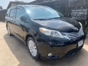 Toyota Sienna Limited AWD 7-Passenger 2013 Black