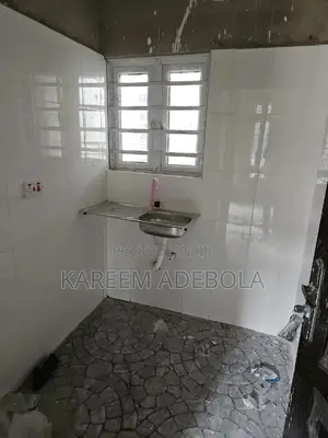 Furnished 1bdrm Block of Flats in Ishaga, Berger for rent