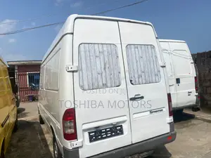 Mercedes-Benz Sprinter 2005 White