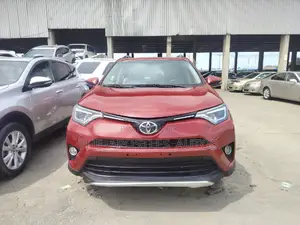 Toyota RAV4 2014 Red