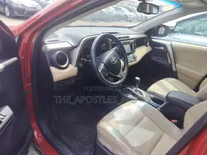Toyota RAV4 2014 Red