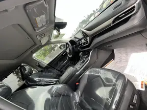 Toyota Highlander XLE 2021 Gray