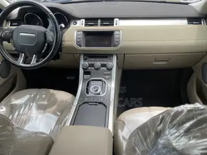 Land Rover Range Rover Evoque Pure AWD 5-Door 2013 Blue