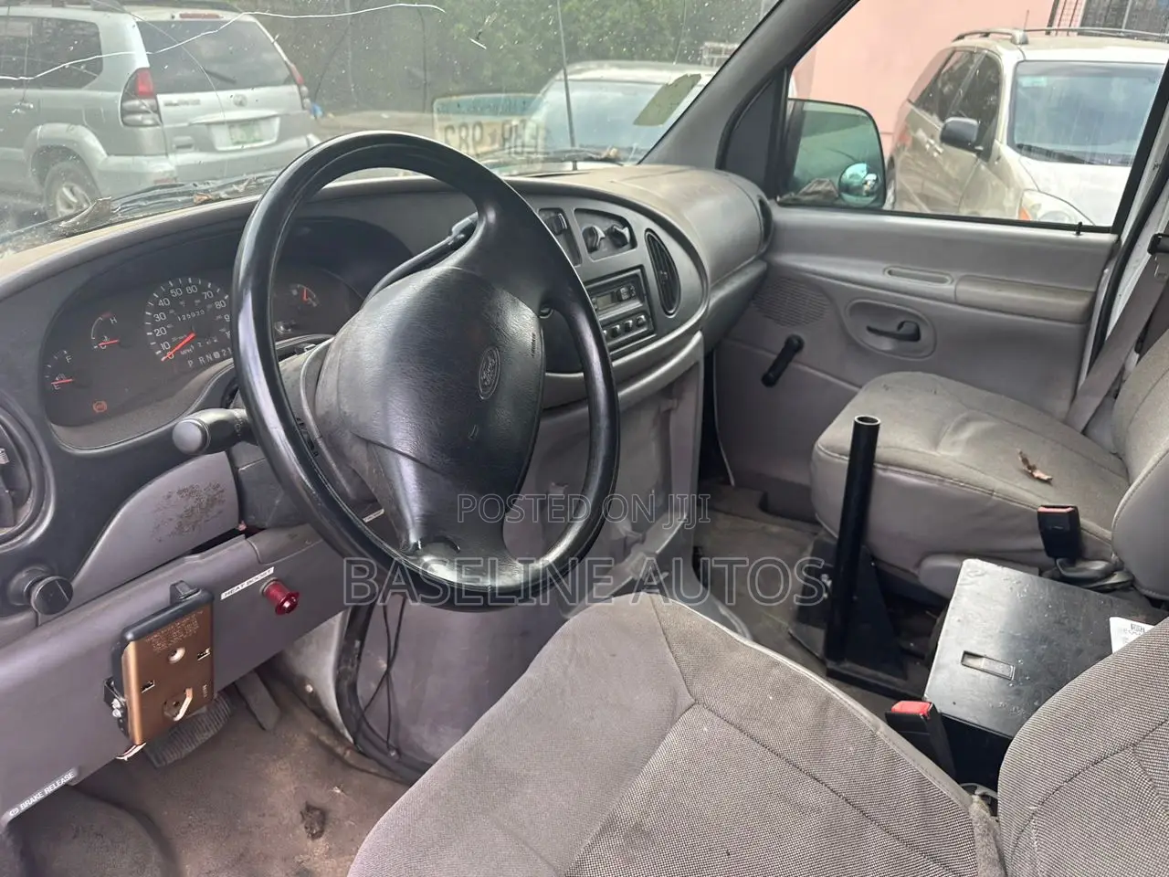 Ford Transit 2000 White