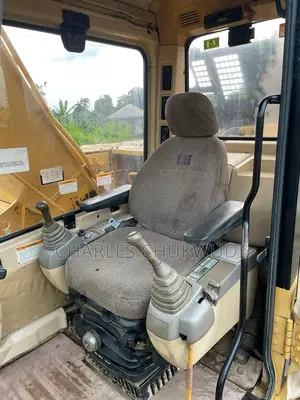 320bl With 3066 Engine
