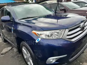 Toyota Highlander Limited 3.5L 2WD 2013 Blue