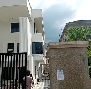 5bdrm Duplex in Udenwa Estate New for sale
