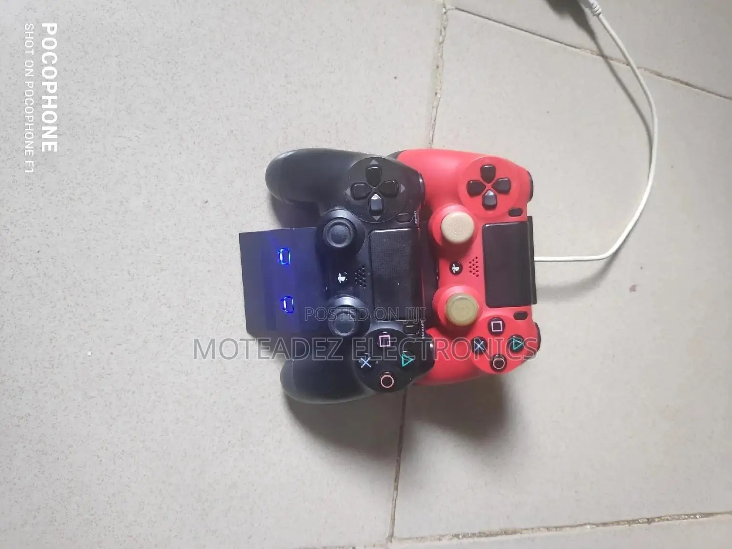 UK Used Sony PS4 Controller Charger Stand W/Micro USB Port