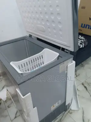 Skyrun Chest Freezer 200l With Cooling Fan