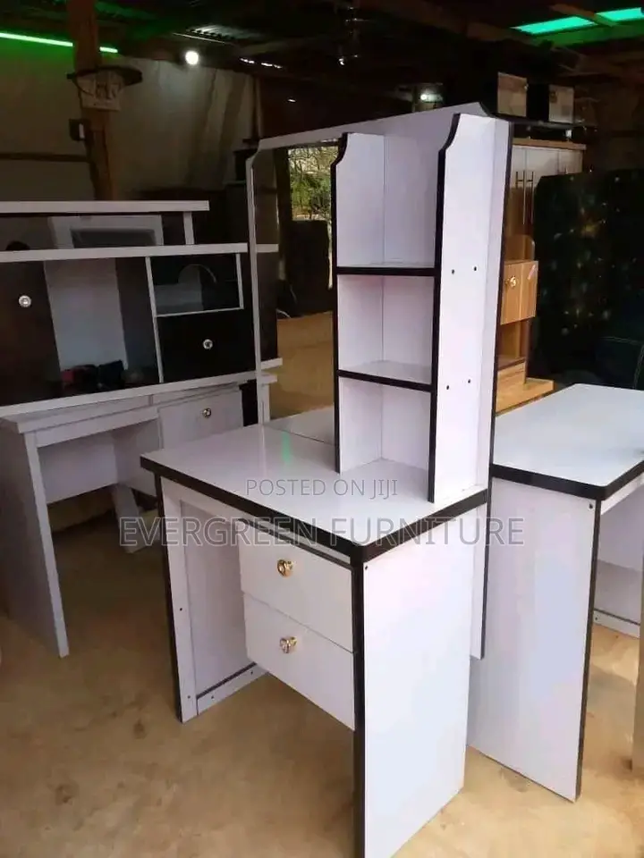 Office Desk and Dresing Mirrow
