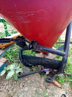 Fertilizer Spreader