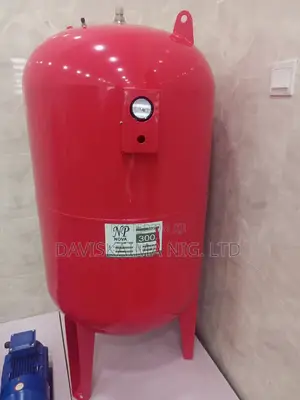 300 L Nova Pressure Tank