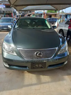 Lexus LS 460 2008 Green