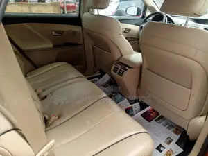 Toyota Venza AWD 2012 Red