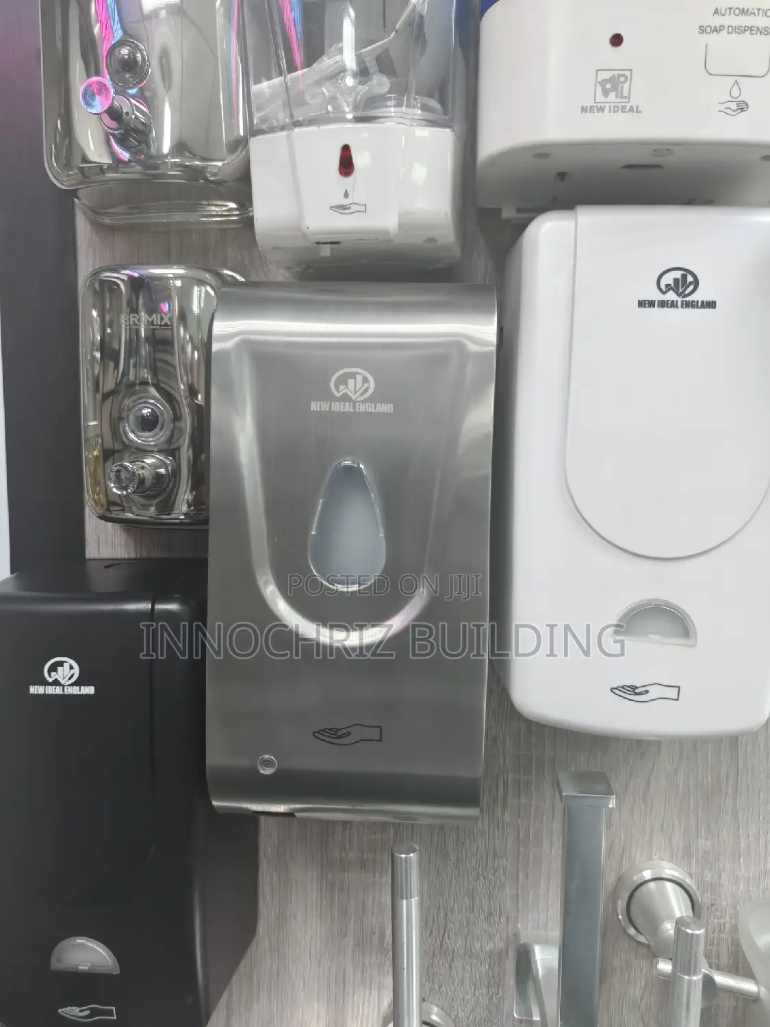 Silver Soap Dispenser (IS96)