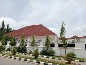 20bdrm Maisonette in Asokoro for sale