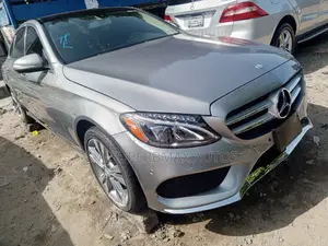 Mercedes-Benz C300 2015 Gray