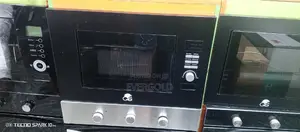 20 Liter Black Microwave Available With Complete Accessories