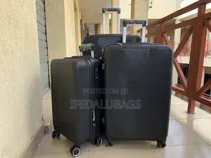 Durable Unbreakable Black Travel Luggage Set
