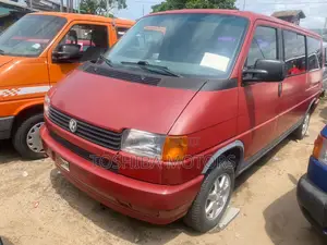 Volkswagen Transporter 2004 Red