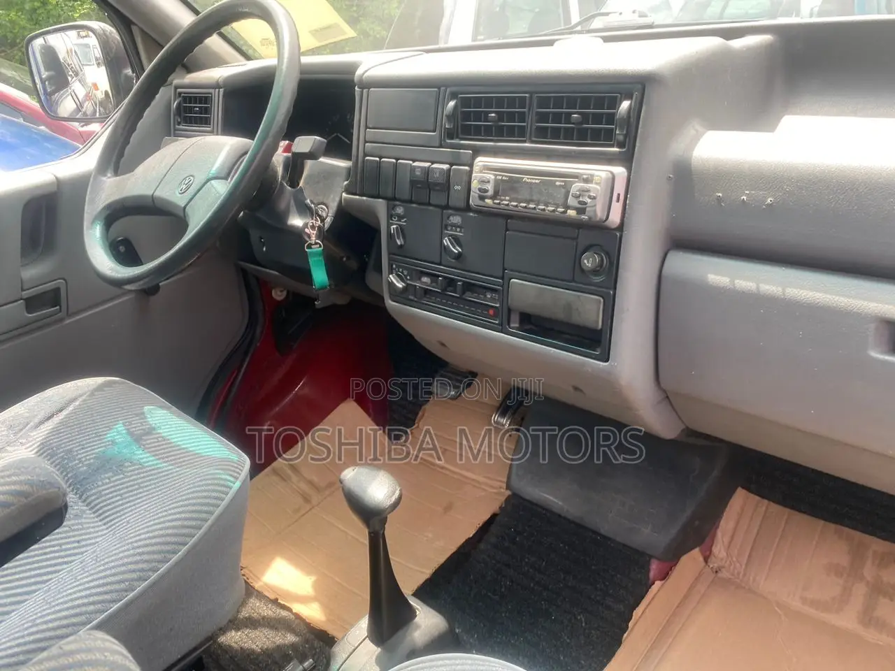 Volkswagen Transporter 2004 Red