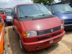 Volkswagen Transporter 2004 Red