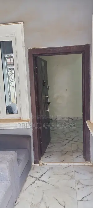 3bdrm Townhouse / Terrace in Dawaki for rent