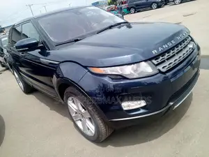 Land Rover Range Rover Evoque Pure AWD 5-Door 2013 Blue