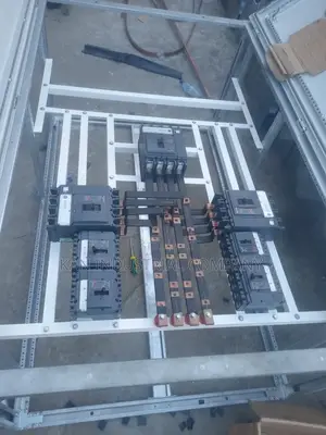 6 Way 100 and 250 Amps Breaker
