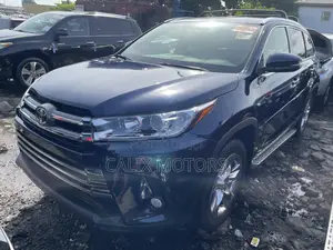 Toyota Highlander 2015 Blue