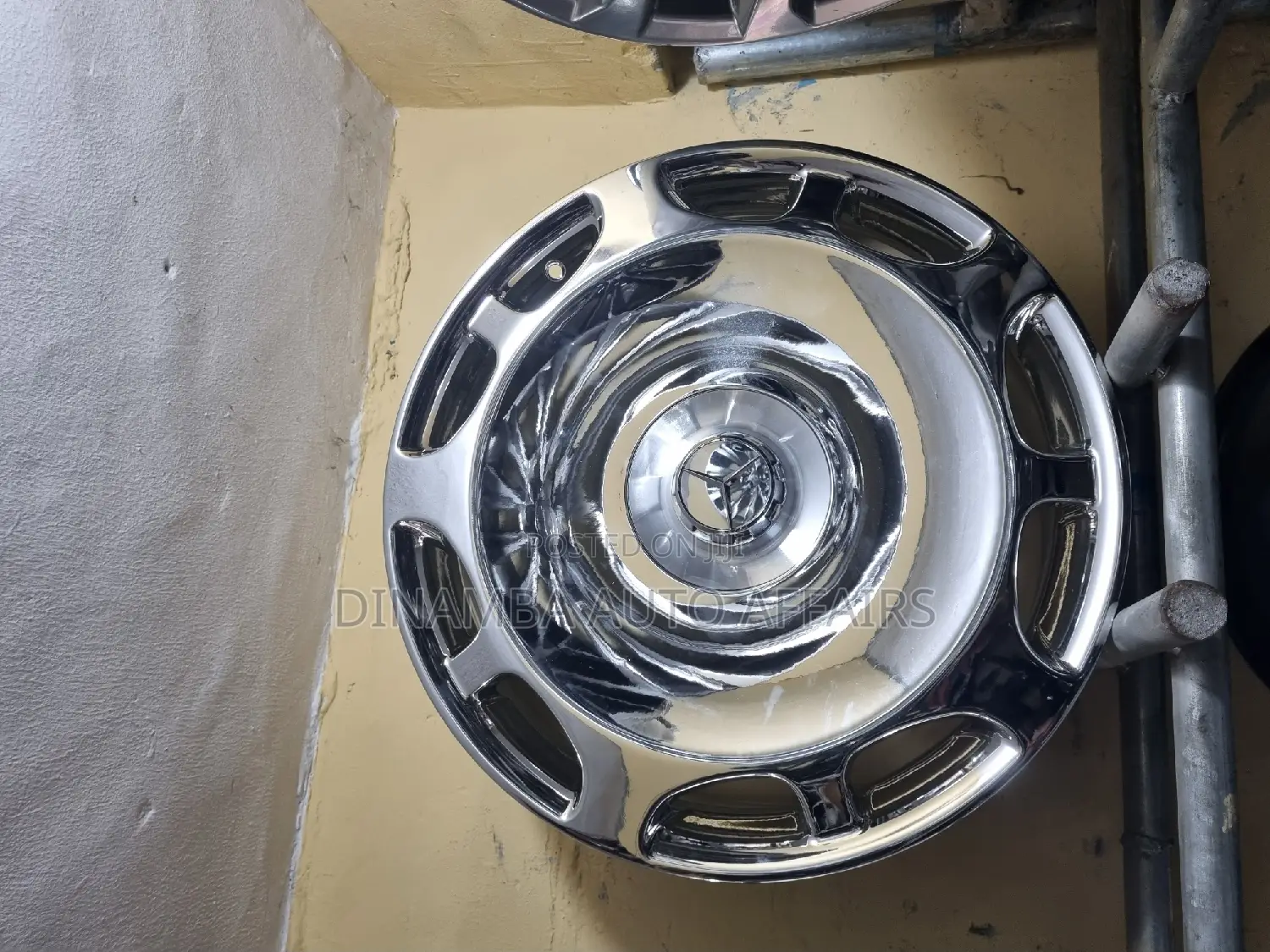 Alloyed Wheels.