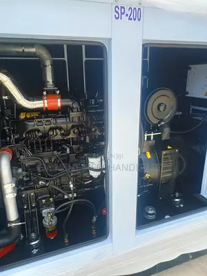 Uk Original Soundproof Perkins Generator 200kva