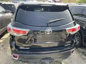 Toyota Highlander 2015 Black
