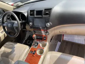 Toyota Highlander 2009 Gold