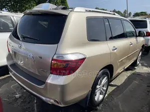 Toyota Highlander 2009 Gold
