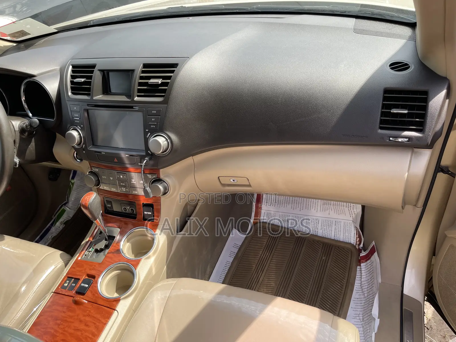 Toyota Highlander 2009 Gold