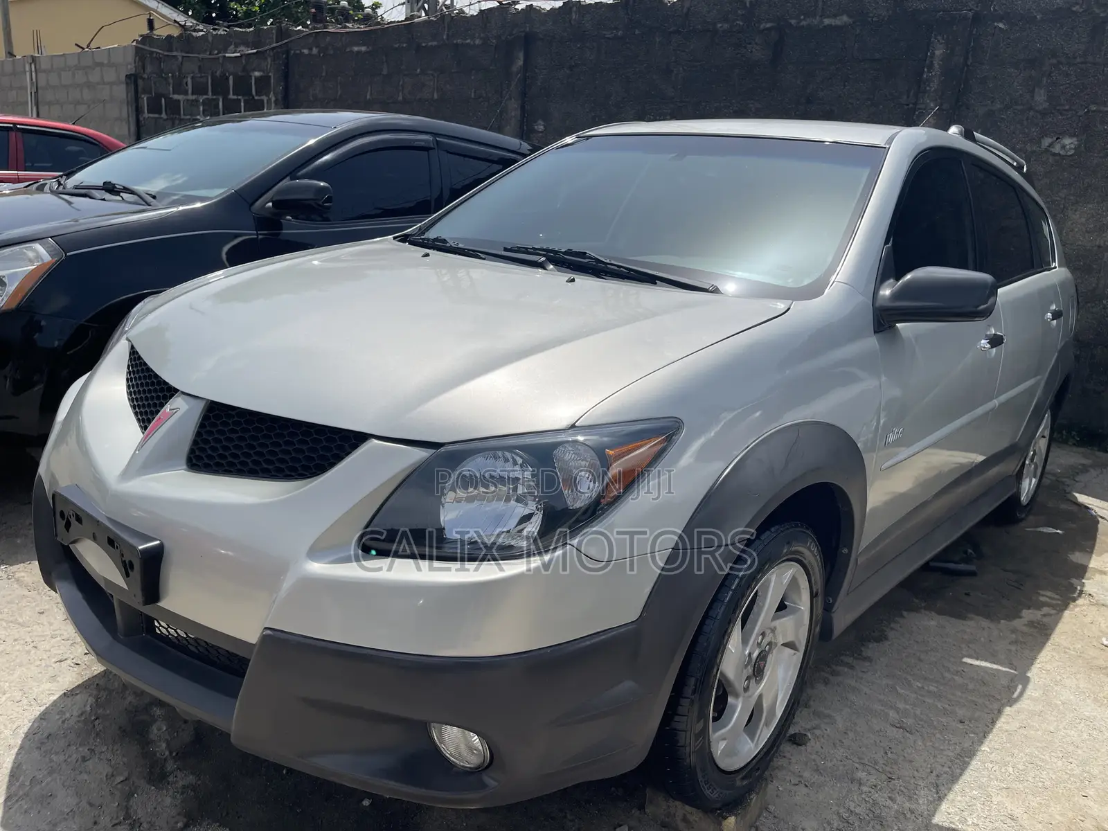 Pontiac Vibe Automatic 2004 Silver