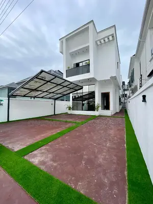 5bdrm Duplex in Lekki for sale