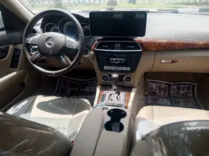Mercedes-Benz C300 Luxury 4Matic Sedan AWD (3.0L 6cyl 7A) 2012 White