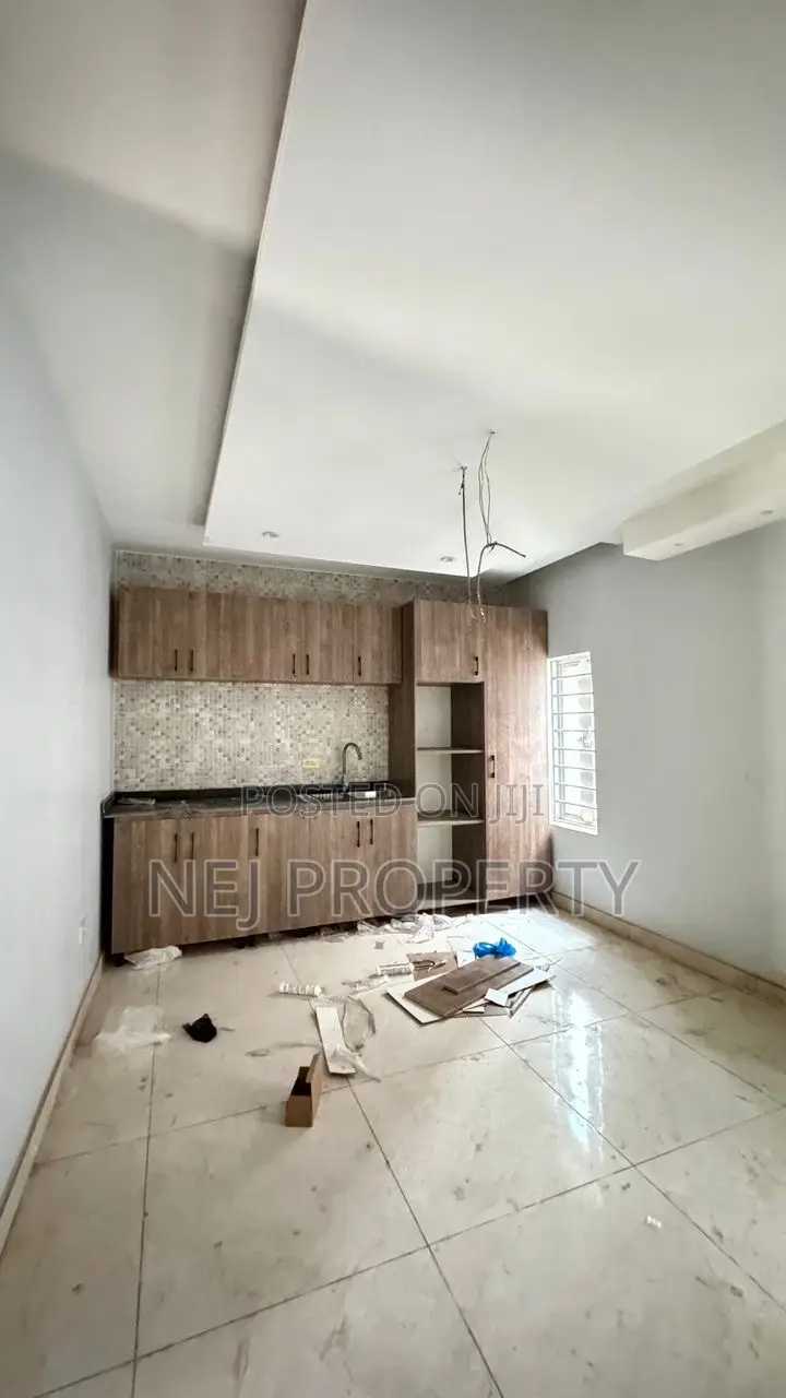 5bdrm Duplex in Guzape District for rent