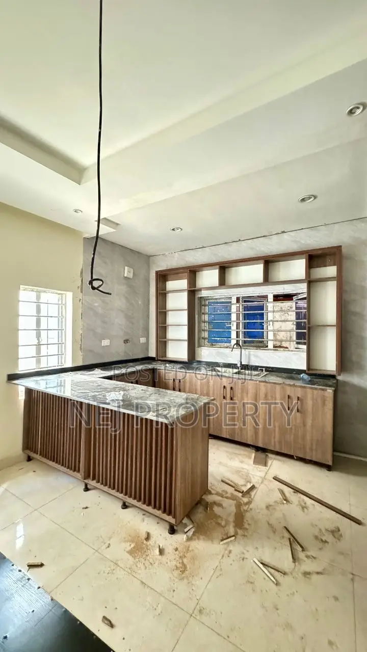 5bdrm Duplex in Guzape District for rent